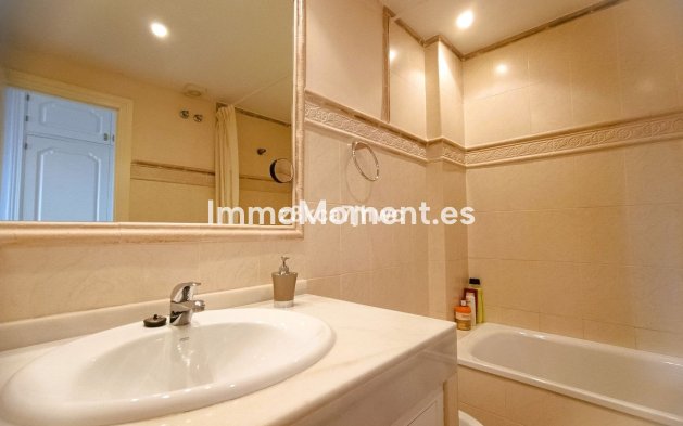 Bestaande woning - Appartement - Estepona  - Estepona Centro