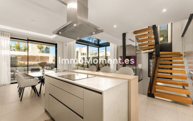 Resale - Detached villa - Marbella - Río Real