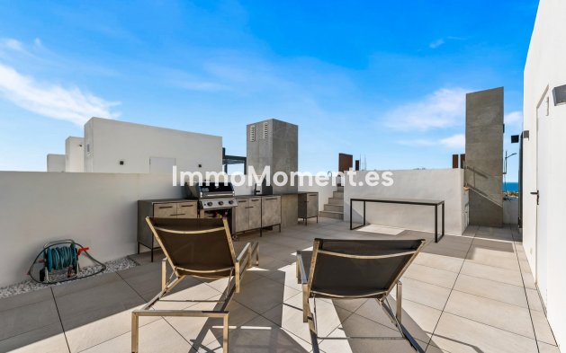 Resale - Detached villa - Marbella - Río Real