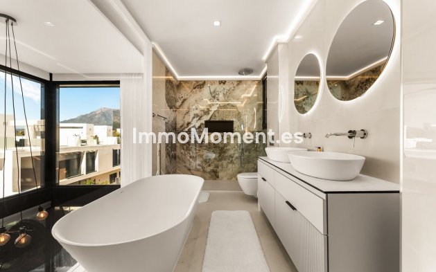 Resale - Detached villa - Marbella - Río Real