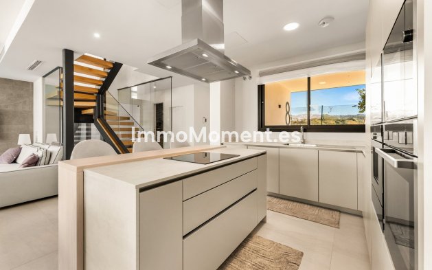 Resale - Detached villa - Marbella - Río Real