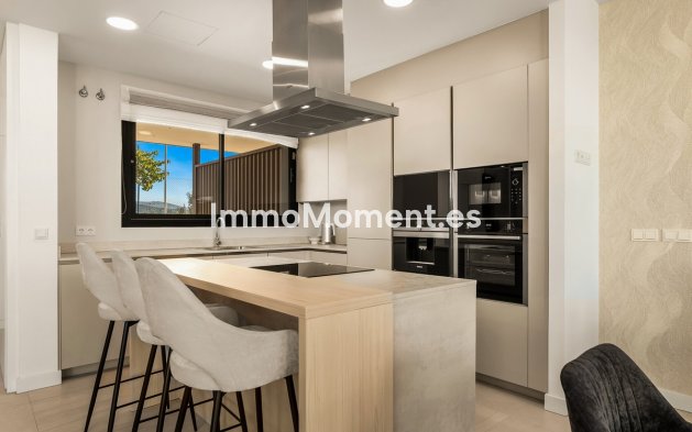 Resale - Detached villa - Marbella - Río Real