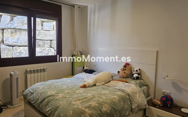 Resale - Apartment - Casares - Casares Centro