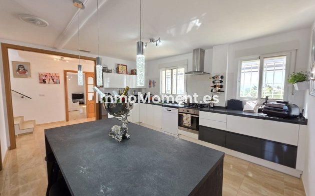Resale - Detached villa - Pinoso - Lel