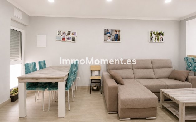 Resale - Townhouse - Estepona - Estepona Centro