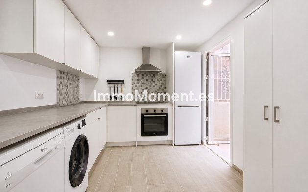 Resale - Townhouse - Estepona - Estepona Centro