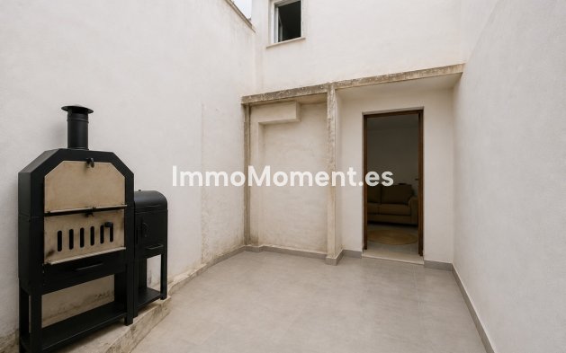 Resale - Townhouse - Estepona - Estepona Centro