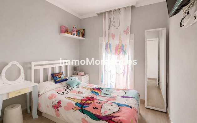 Resale - Townhouse - Estepona - Estepona Centro
