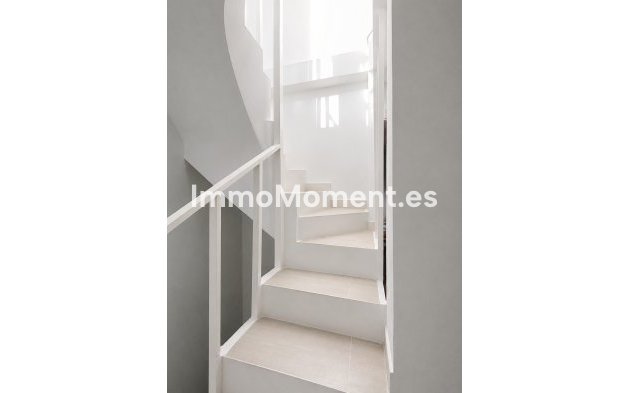 Resale - Townhouse - Estepona - Estepona Centro