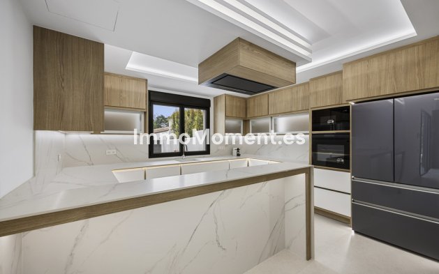 Reventa - Villa independiente - Marbella - Guadalmina Alta