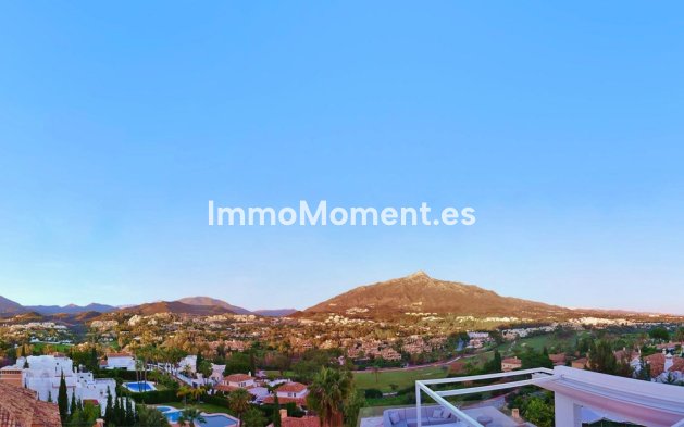 Resale - Detached villa - Marbella - Nueva Andalucía