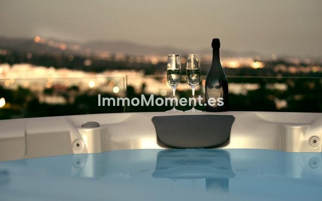 Resale - Detached villa - Marbella - Nueva Andalucía