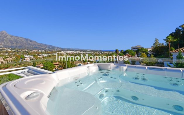 Resale - Detached villa - Marbella - Nueva Andalucía