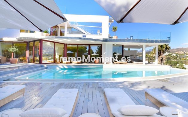 Resale - Detached villa - Marbella - Nueva Andalucía