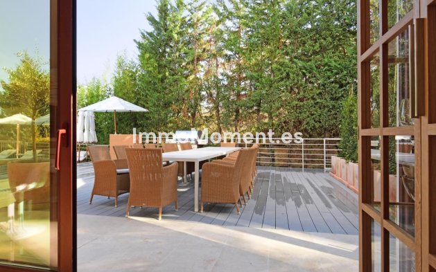 Resale - Detached villa - Marbella - Nueva Andalucía