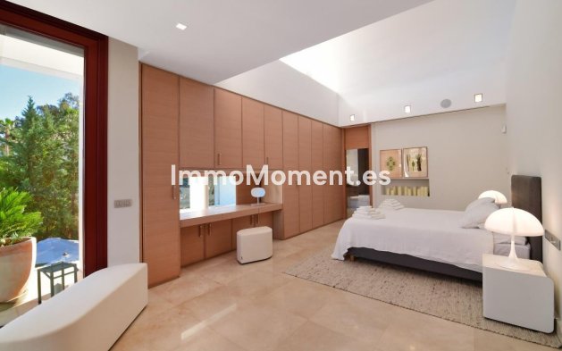 Resale - Detached villa - Marbella - Nueva Andalucía
