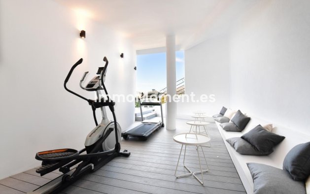 Resale - Detached villa - Marbella - Nueva Andalucía