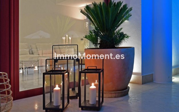 Resale - Detached villa - Marbella - Nueva Andalucía