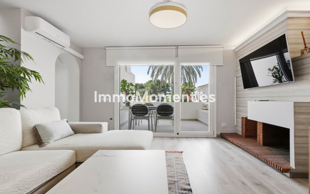 Resale - Apartment - Sotogrande - Sotogrande Costa
