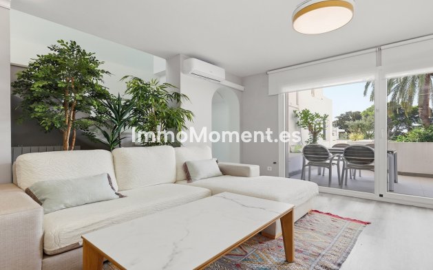Resale - Apartment - Sotogrande - Sotogrande Costa