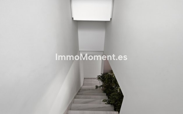 Resale - Apartment - Sotogrande - Sotogrande Costa