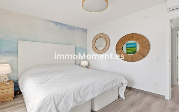 Resale - Apartment - Sotogrande - Sotogrande Costa