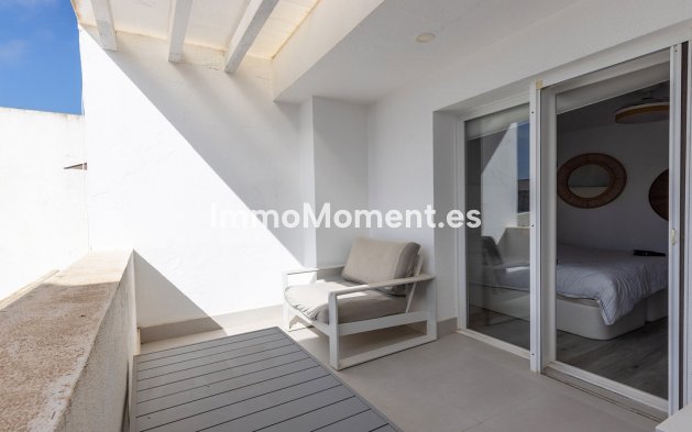 Resale - Apartment - Sotogrande - Sotogrande Costa
