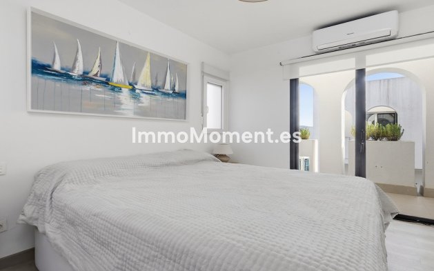 Resale - Apartment - Sotogrande - Sotogrande Costa