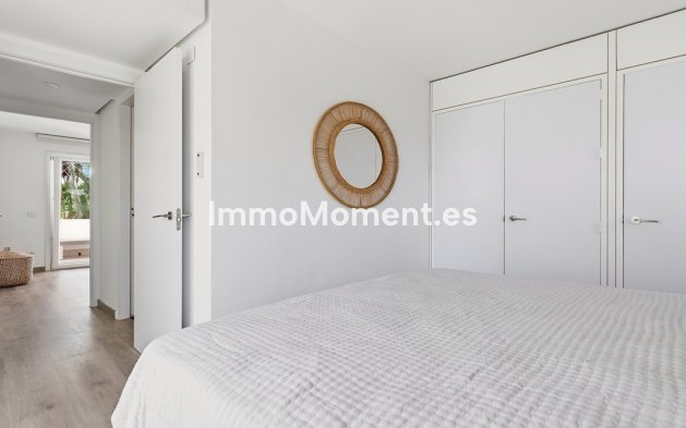 Resale - Apartment - Sotogrande - Sotogrande Costa