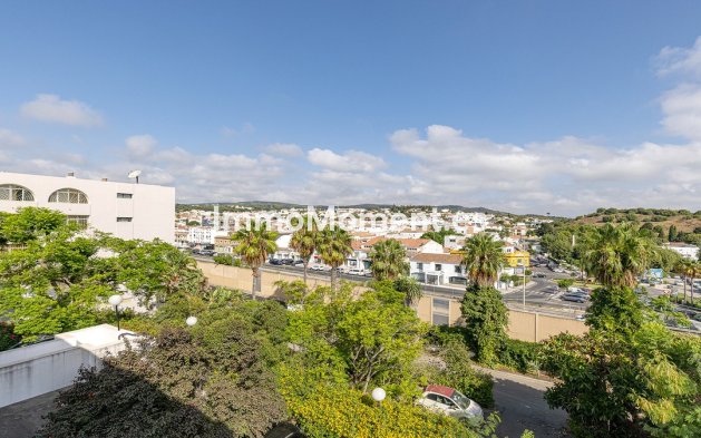 Resale - Apartment - Sotogrande - Sotogrande Costa