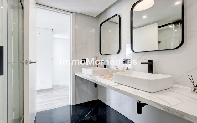 Resale - Apartment - Sotogrande - Sotogrande Costa