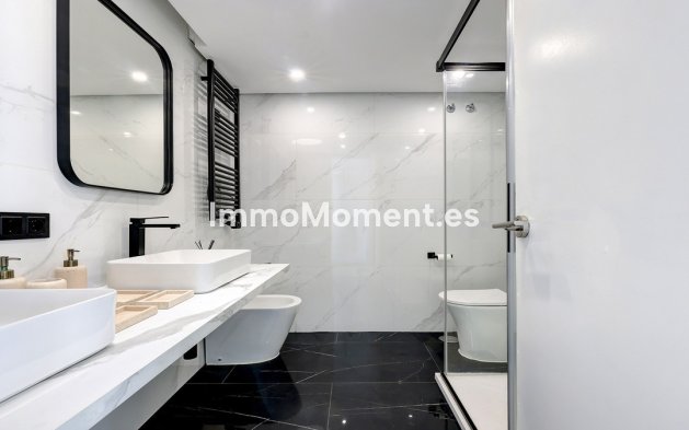 Resale - Apartment - Sotogrande - Sotogrande Costa