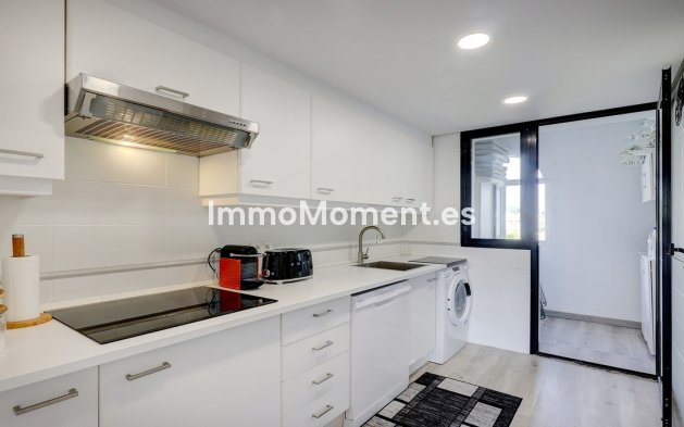 Resale - Apartment - Sotogrande - Sotogrande Costa