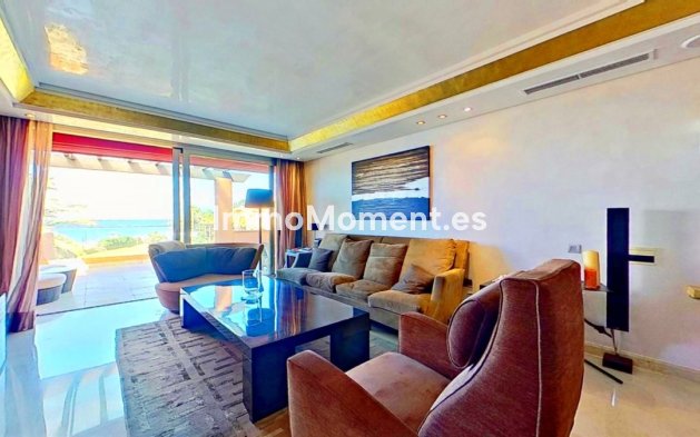 Resale - Apartment - Marbella - Los Monteros