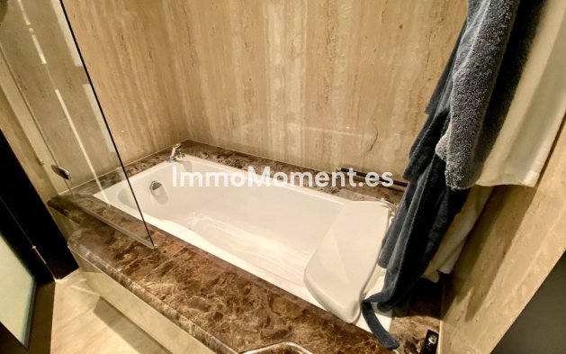 Resale - Apartment - Marbella - Los Monteros