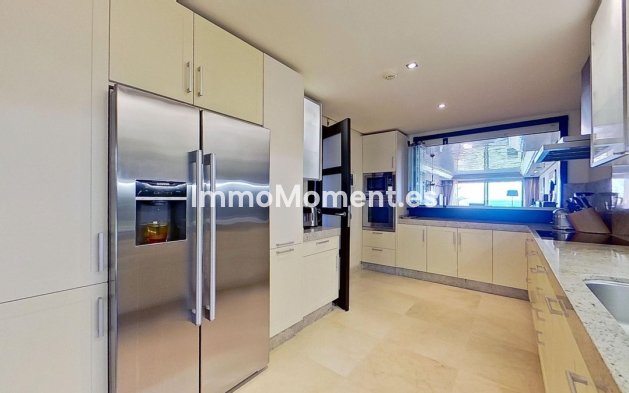 Resale - Apartment - Marbella - Los Monteros
