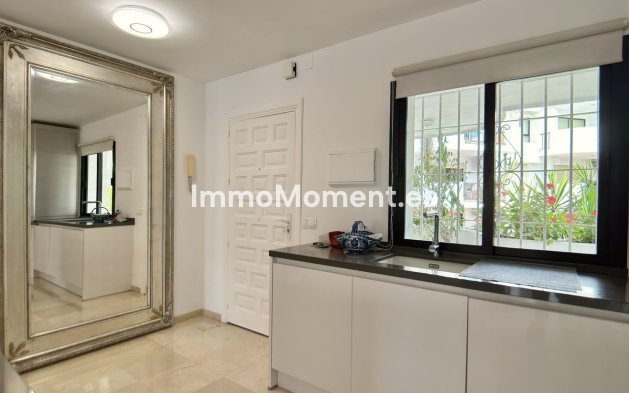 Revente - Appartement - Marbella - Nueva Andalucía