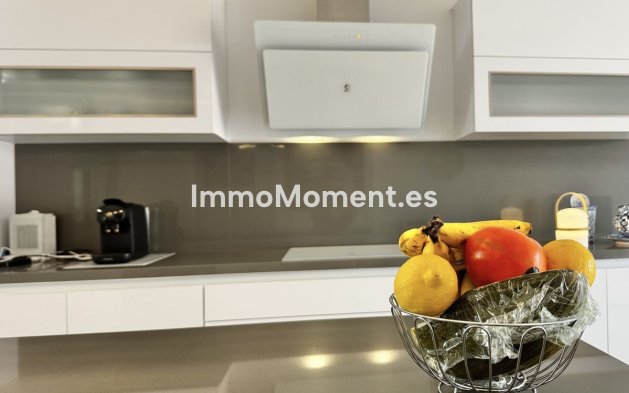 Revente - Appartement - Marbella - Nueva Andalucía