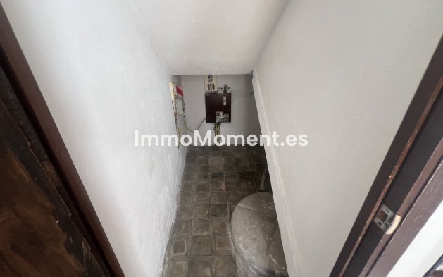 Resale - Detached villa - Estepona - Estepona Centro