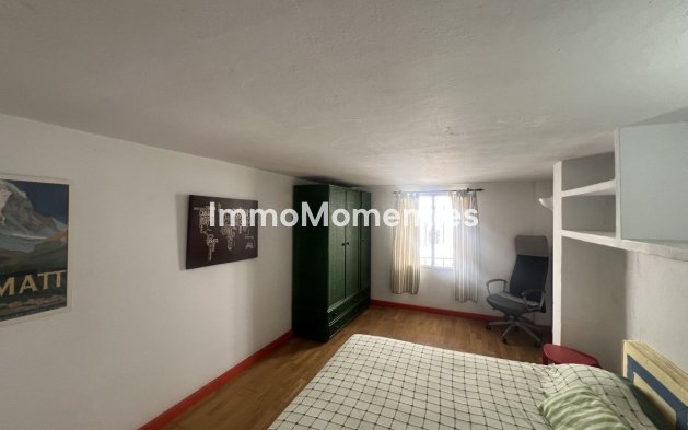 Resale - Detached villa - Estepona - Estepona Centro