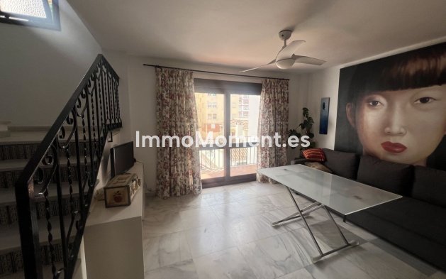 Resale - Detached villa - Estepona - Estepona Centro