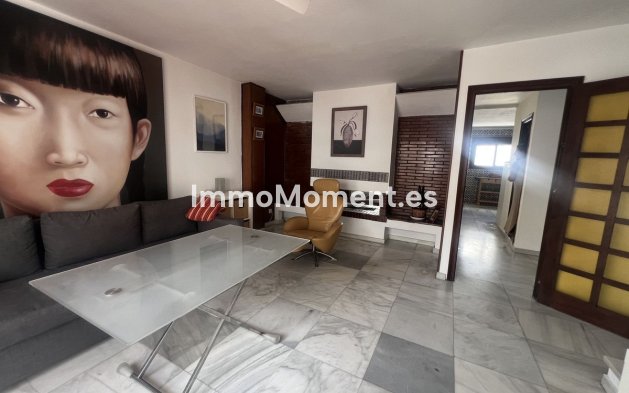 Resale - Detached villa - Estepona - Estepona Centro