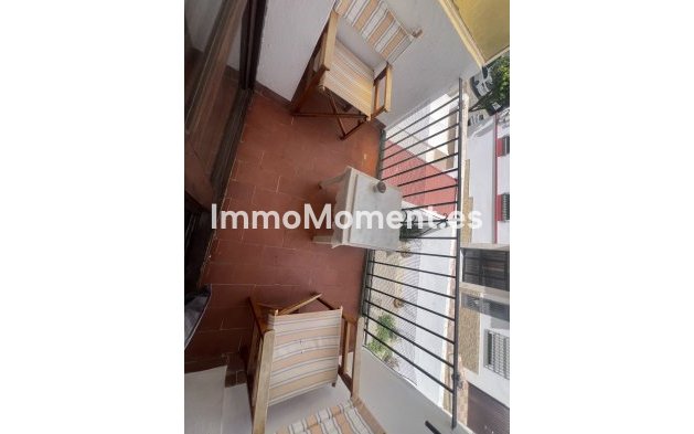 Resale - Detached villa - Estepona - Estepona Centro