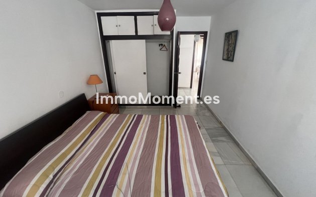 Resale - Detached villa - Estepona - Estepona Centro