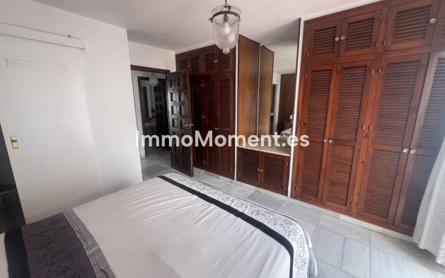 Resale - Detached villa - Estepona - Estepona Centro