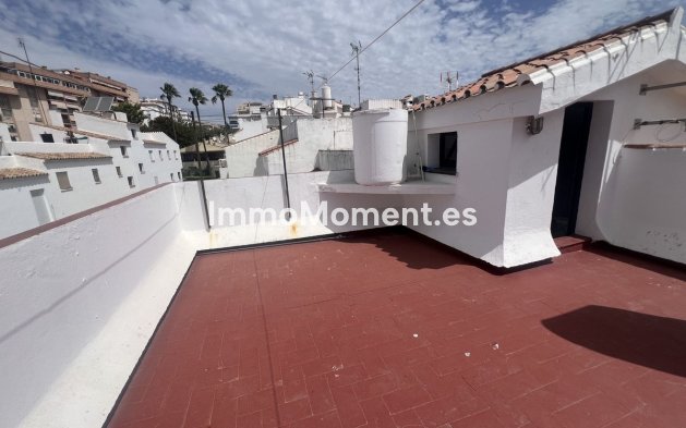 Resale - Detached villa - Estepona - Estepona Centro