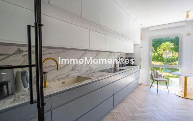 Revente - Appartement - Marbella - Nueva Andalucía