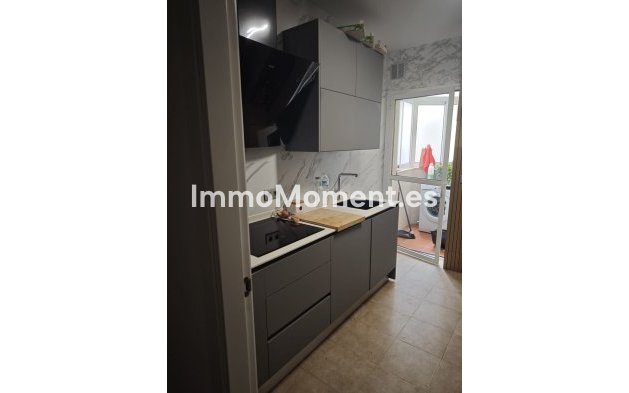 Resale - Apartment - Inland  - Alhaurín el Grande Centro