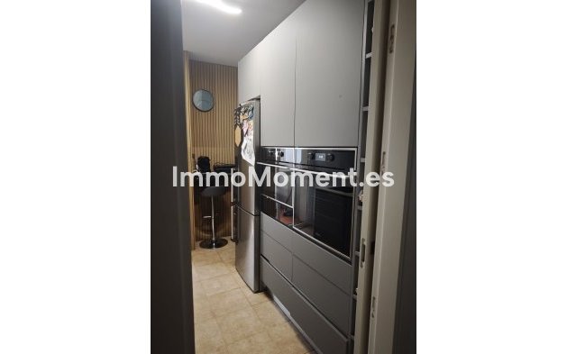 Resale - Apartment - Inland  - Alhaurín el Grande Centro
