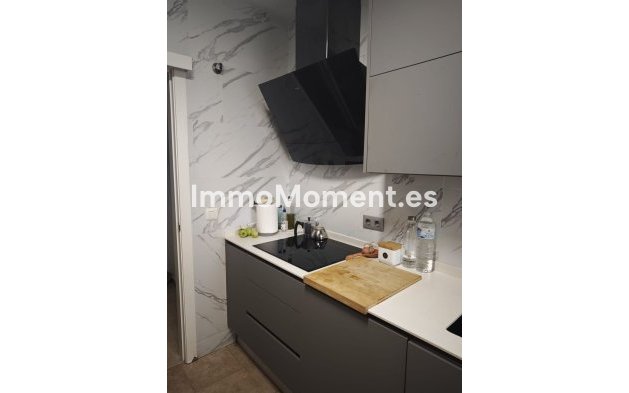 Resale - Apartment - Inland  - Alhaurín el Grande Centro